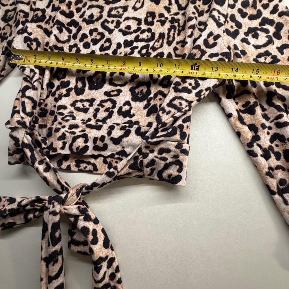 Leopard Print Wrap Top Cropped V-Neck Animal Print Tan Black Small - Picture 5 of 6